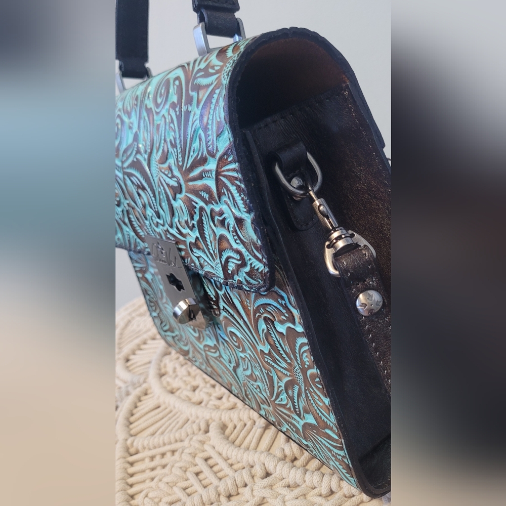 Patricia Nash Turquoise and Black Embossed Leather Bag - Picture 6 of 15